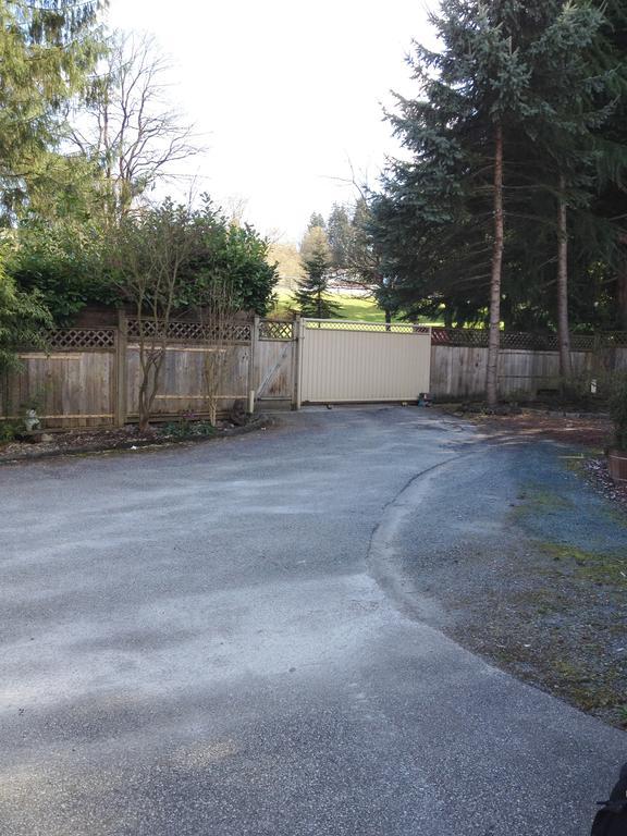Burris Guest House Burnaby Exteriör bild